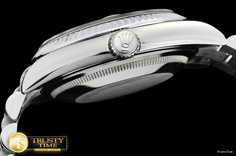 1002 RDD0215C – DayDate 36mm Affordable 686